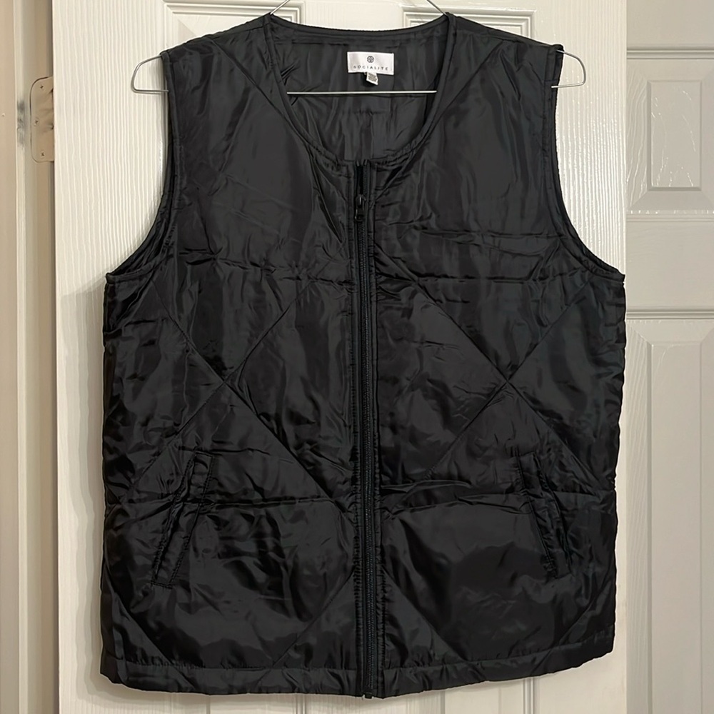 Women’s puffer vest